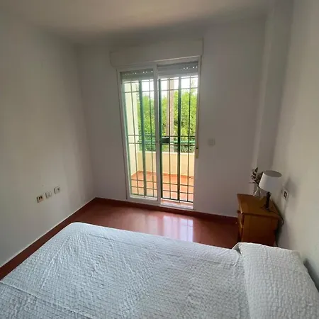 Vivienda En Jardines Del Pinar Apartment